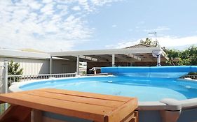 Coastal Springs - Pet Friendly & 200M To Beach!